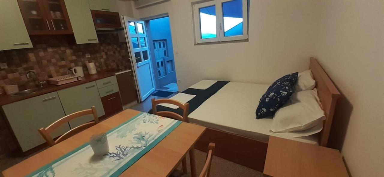 Apartmani Izvor 帕格 外观 照片