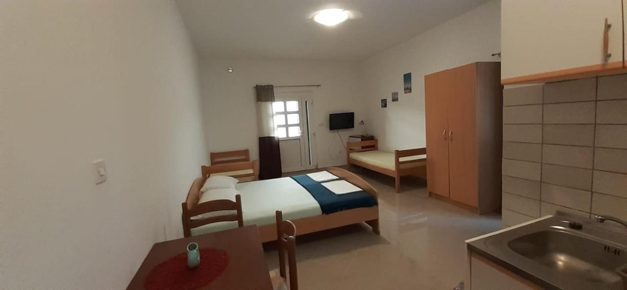Apartmani Izvor 帕格 外观 照片